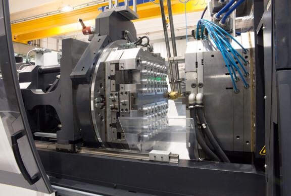 How to get Customers for Injection Molders and Component Manufacturers – Powerful Lead Gen Methods